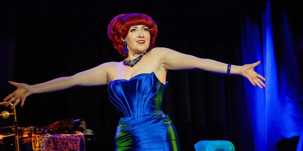 Lucy Darling live on tour